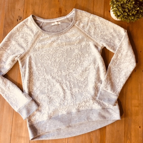 Maurices Sweaters - Maurice's Lace Overlay Gray Crewneck Small EUC